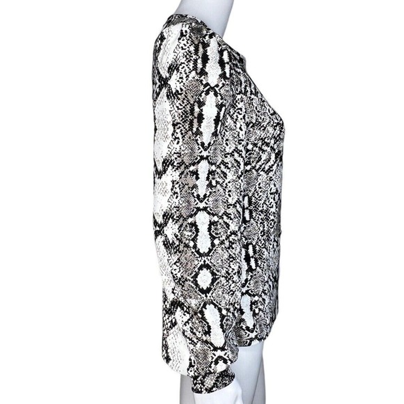 Express Shirt Womens Small Black Gray Snake Print Blouse Puff Sleeves Reptile - Picture 2 of 8